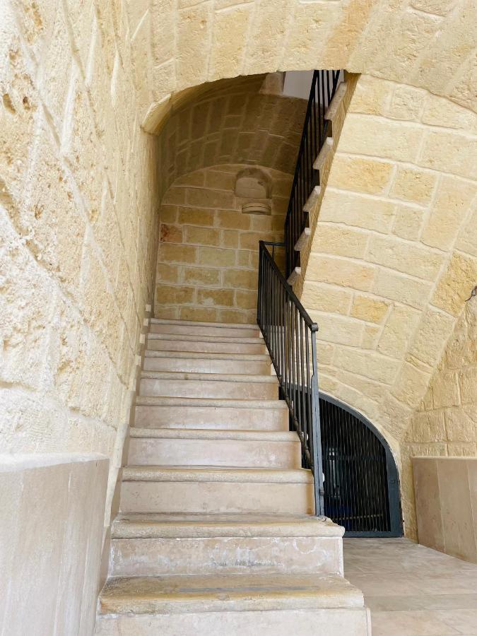 Casa Rosita-Vista Cattedrale,Mare,Tribunale E Castello Nel Pieno Centro Di Trani-Wifi Zewnętrze zdjęcie